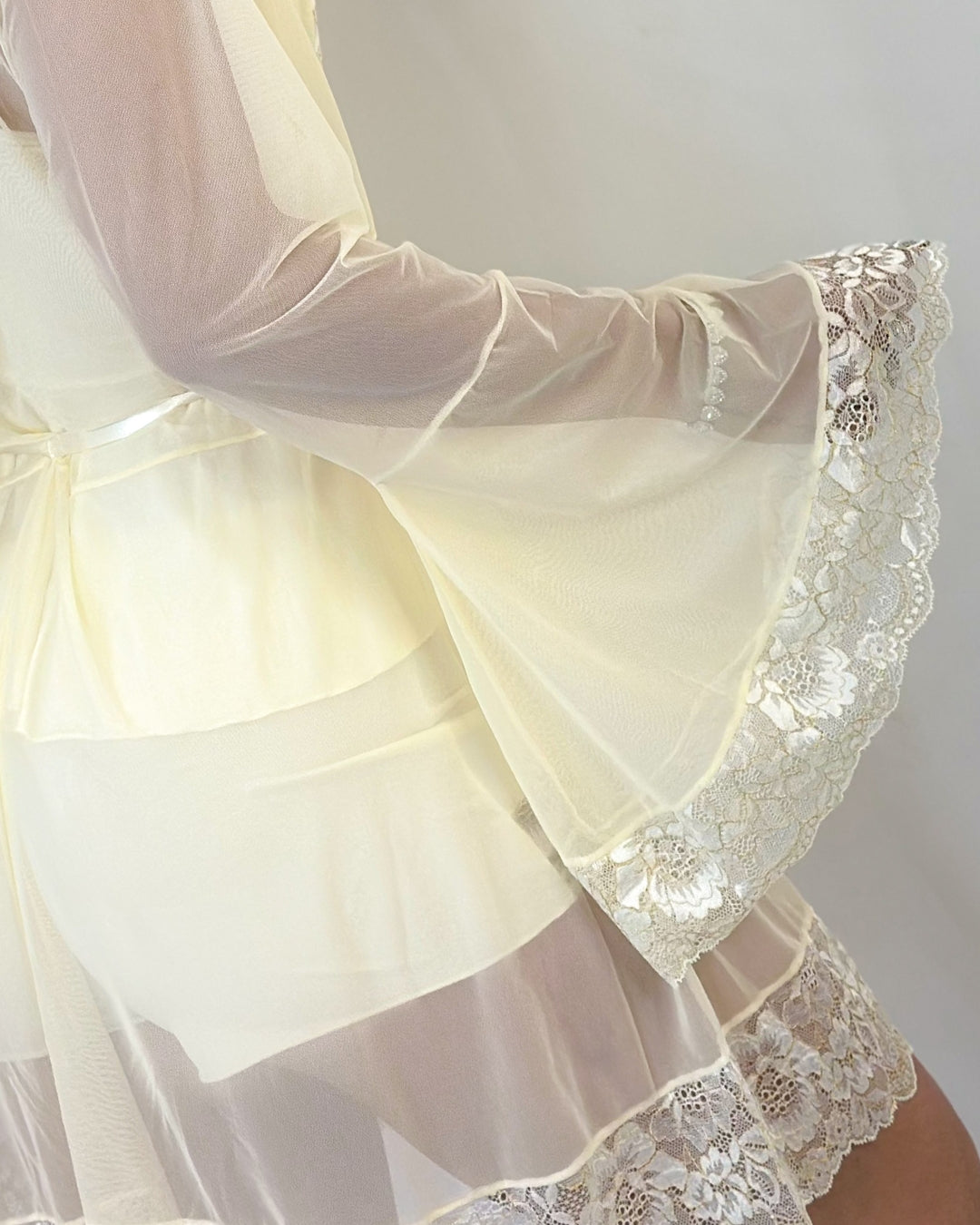 J’adore Baby-Doll Set with Tulle and Lace Robe