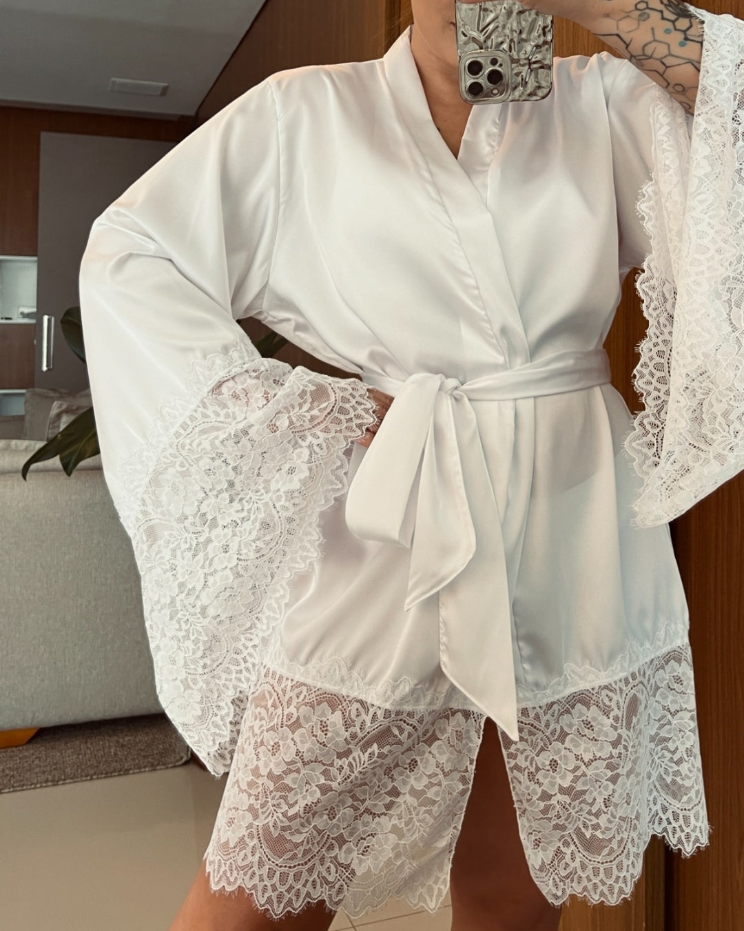r#LuxuryNightwear  
#SilkNightwear  
#NightwearSet  
#RobeAndNightgown  
#ElegantLoungewear  
#nightwear  
#sleepwear  
#loungewear  
#nightgown  
#lingerie
#ladurrie  
#ladurriemodaintima  
#ladurrieéconfiavel?