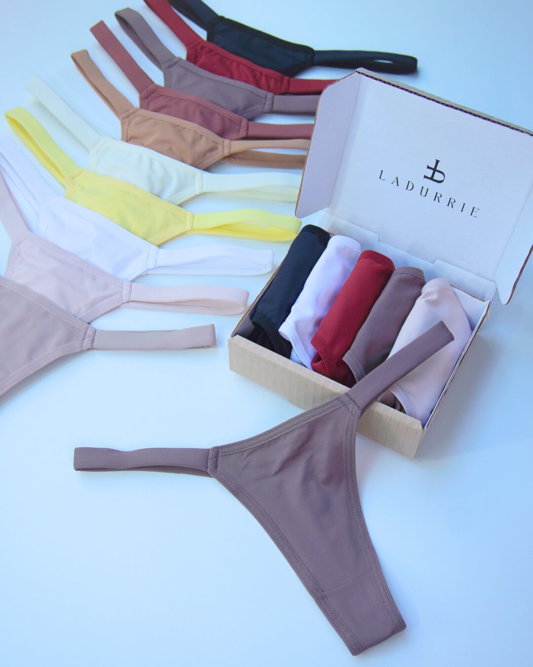 #WomensUnderwear  
#panties  
#LuxuryLingerie  
#SilkPanties  
#CottonPanties  
#MicrofiberPanties  
#BestPantiesEver  
#MostComfortablePanties  
#LuxuryUnderwear  
#FeminineIntimates  
#UnderwearBoutique
#ladurrie  
#ladurriemodaintima  
#ladurrieéconfiavel? 
